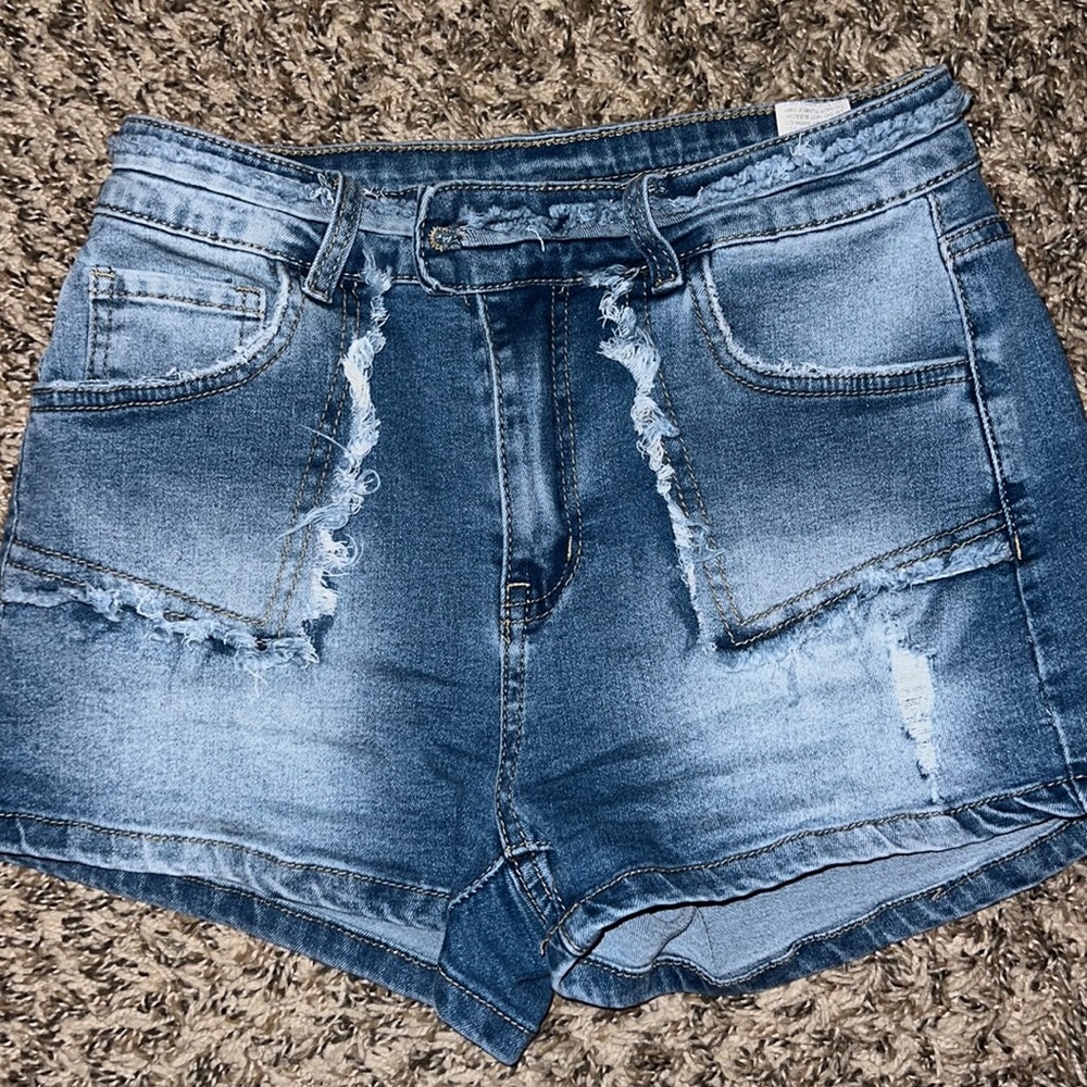 BRAND NEW JEAN SHORTS